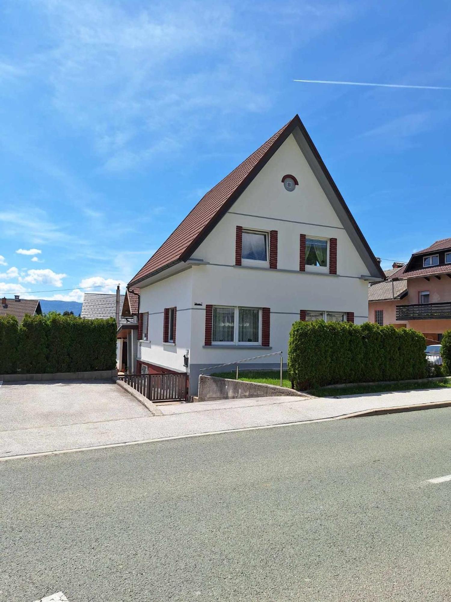 Zirovnica Apartma Juli מראה חיצוני תמונה