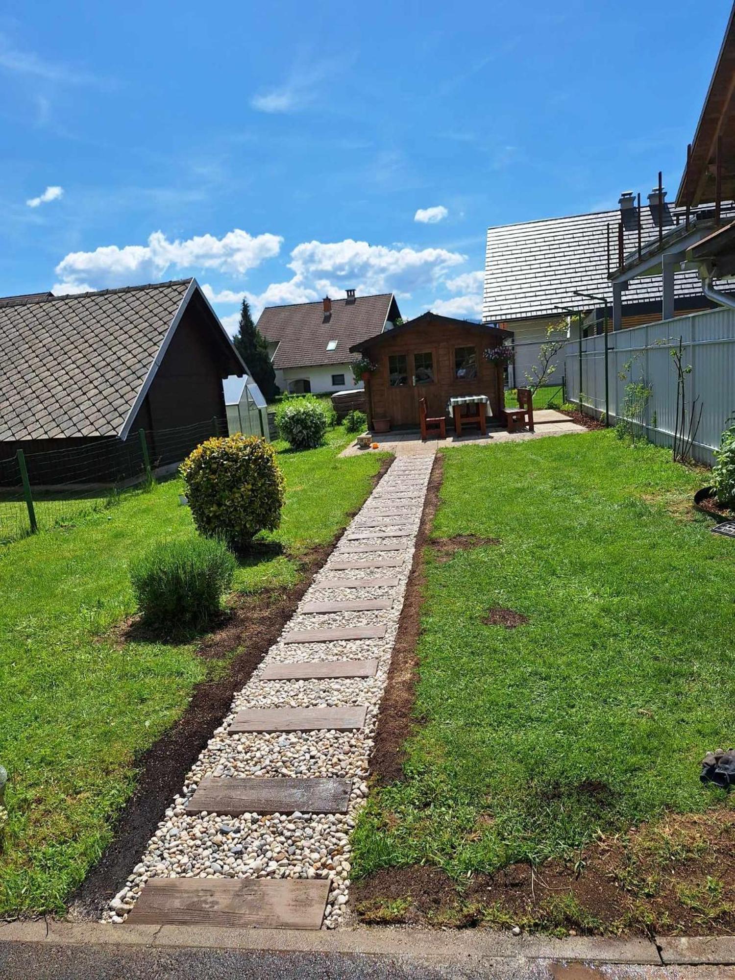 Zirovnica Apartma Juli מראה חיצוני תמונה